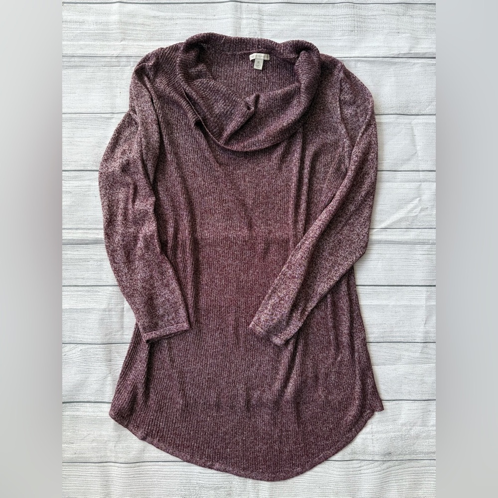 Cato| Purple shimmer GOING TO YARD SALE